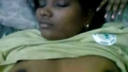 Niña india de tetas, coño filmado, expuesto por su bf videos xxx adultos