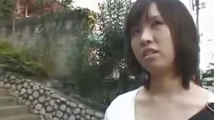 Japonés consolador en la caja sexo anal con amas de casa