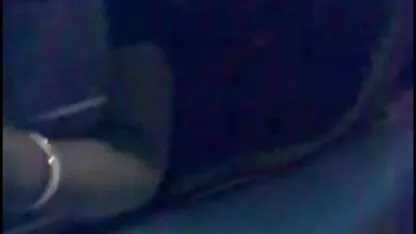 Pueblo Tía mostrando las tetas tias rubias desnudas