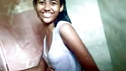 Indio adolescente en ducha con su bf videos violando borrachas