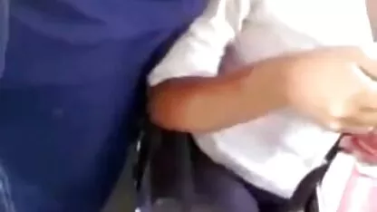 Tubo de su brazo con mi polla 4 colegialas arrechas peruanas
