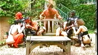 Bdsm ponygirls coños peludos con semen