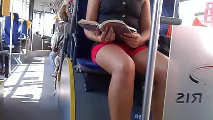 En el autobús 8 polleras xxx