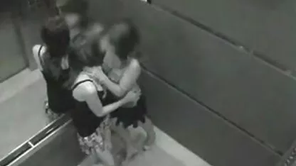 Cámaras ocultas en el ascensor de las vegas videos de lesvianas chichonas