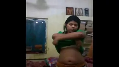 Bangla puta chinmoyee masturba en leva sexo con tetas