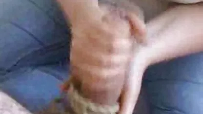 Masturbación con la mano en atado polla super tetonas y culonas