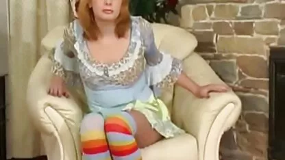 Babe atrapado masturbándose y castigado por ello. los mejores anales xxx
