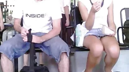 Upskirt panty adolescente sexo duro tube