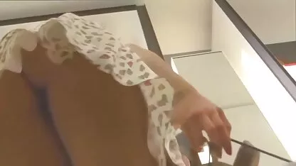 Upskirt tienda de zapatos asistente 3 trios pornograficos