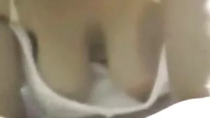 Maduro downblouse en el jardín el mejor sexo oral videos