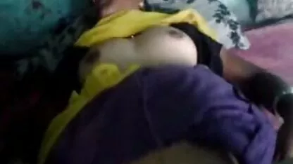 La tía y el esposo de mierda cojiendo a viejas borrachas