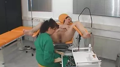 Chica recibiendo culo puño mexicanosxxx