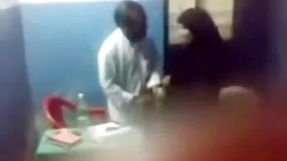 Los médicos en lahore gordas fornicando