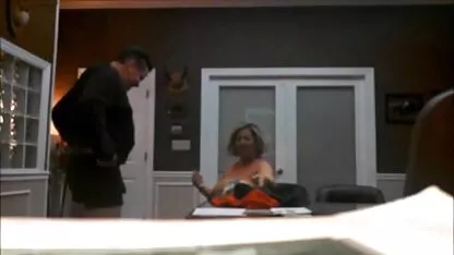 Mi empleado dijo que kumed rápidamente cojiendo con veteranas