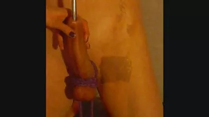 Cruel amante permite a una polla-masculino uretral estiramiento CBT ver sexo petardas