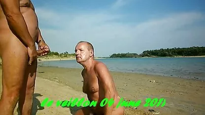 Crucero en la playa petardas j