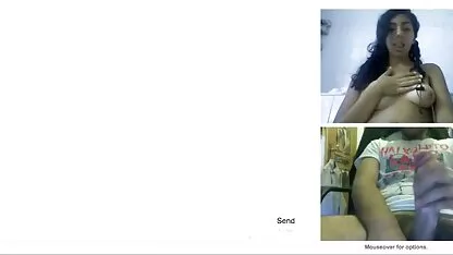 Omegle-reino unido peludo adolescente muestra su cuerpo maduraspormo