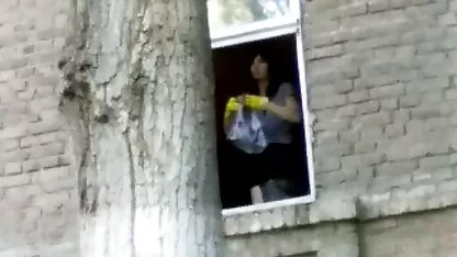 Chica en la ventana videos y peliculas x