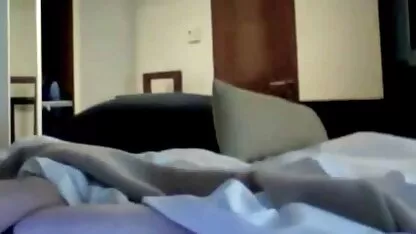Masturbándose apagado a hotel mucama tetas increíbles