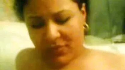 Árabe follada de su novio con banana xxx corridas internas