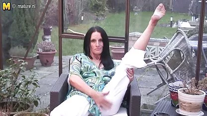 Viejo Británico de la abuela consigue su coño todo mojado full porno en hd