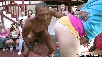 Bailando oso partido en la casa videos de sexo fuerte con jovencitas
