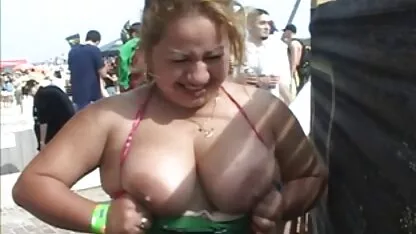 Chicas latinas teniendo sexo salvaje partido se coje a la amiga de su mama