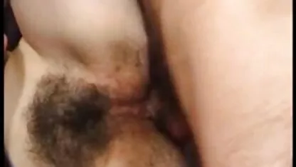 El coño peludo de lola wwwporno colombiano