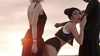 Miley cyrus  videos swinger méxico