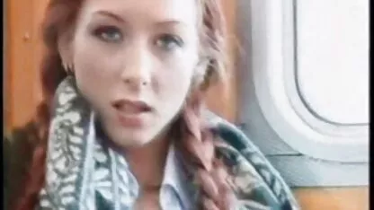 Hermosa chica masturbe en el parque y el tren y follando.   sexo gratis jovencitas con viejos