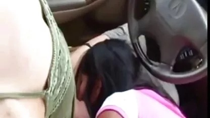 Lesbiana amigo lame su coño mientras ella runs lesvianasgordas