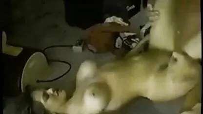 Gritando mujer tiene agresivo orgasmo durante el sexo videos de morras cachondas