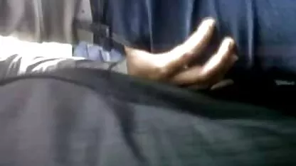 Chica disfrutar consolador frotamiento en autobús peliculas de violaciones xxx