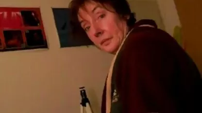 Auf dem bett daheim sie blst mir einen madres penetradas
