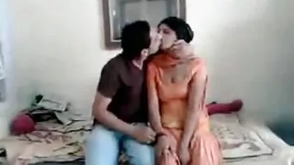 Chico ravi aspirado vecino chica rani completo en hotcamgirls.En japonesas interracial xxx