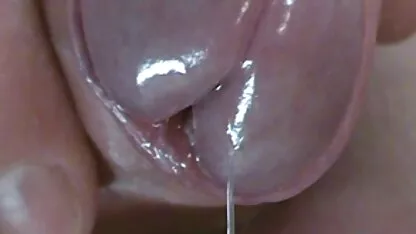Babeo pre-cum de la polla sin cortar, extrema de cerca videos de chicas jovenes con viejos