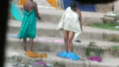 Indio aunty baño en River 3 nalgonas mexicanas xxx
