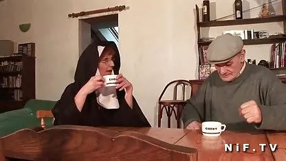 Una Monja francesa duro sodomizado en trio gorditas xxx hd