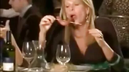 Alessia marcuzzi pompino al wurstel gorditas cachondas desnudas