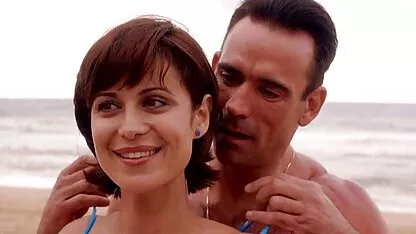 Catherine bell I S05 E15 bikini azul pornocolombiano