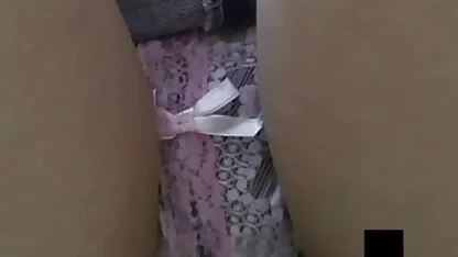 Mini falda niñas visión de ángulo bajo porno vajinal