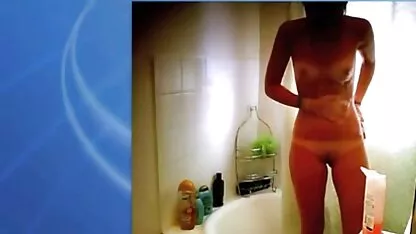 Lindo tetas, linda chica en Cámara Oculta 2 jovencitas follando casero
