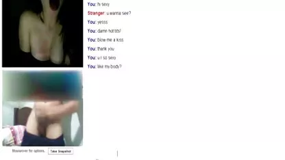 Omegle-caliente de 18 años de edad adolescente mostrar sus tetas + tetas de bonificación pelis xxx español