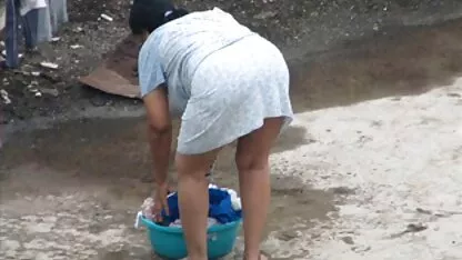 espiando a la india tía-culo doblar sobre-culo voyeur  secretarias anal