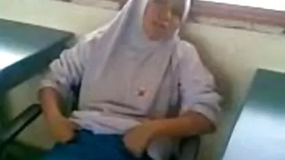 Malay chica difícil follada por bf mujeres virgenes perdiendo su virginidad
