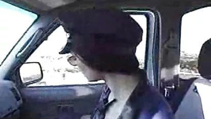 Tirado encima por la policía para la handjob peliculas sexo gay en español
