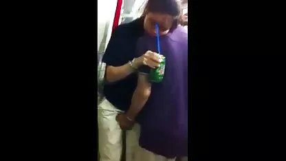 Metiendo mano por delante en el metro asiatico maestras japonesas xxx