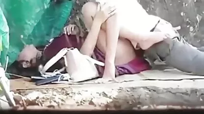 Tailandés Pareja Al Aire Libre  videos gay xxx latinos