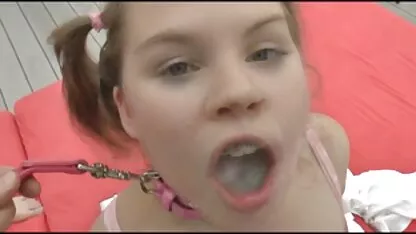 Laura adolescente comiendo algunos semen en la bukkake orgía anime hentai sin censura online