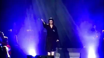 Laura pausini espectáculo coño concert feria del hogar lima 2014 rubia tetona cogiendo